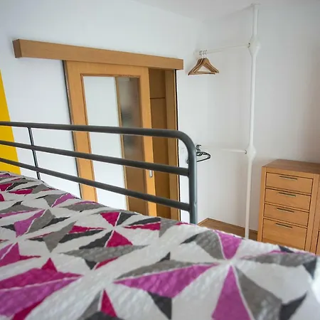 Goldenfields Apartamento *